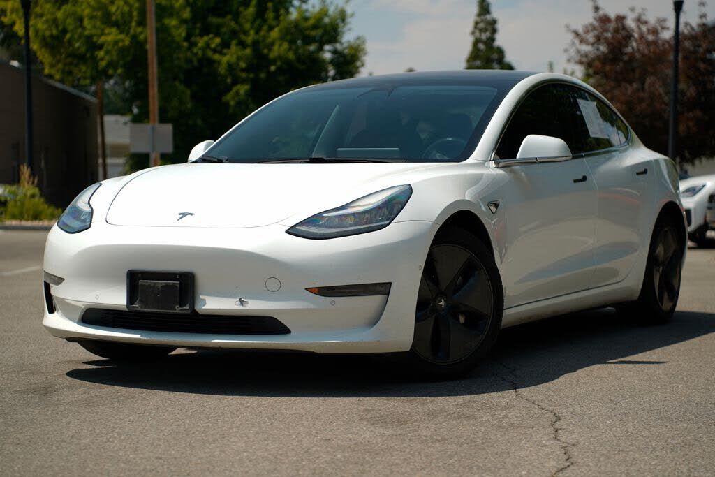 2018 TESLA Model 3
