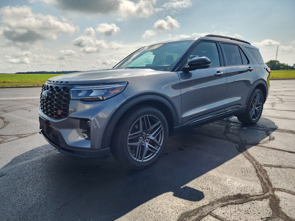 2025 FORD Explorer
