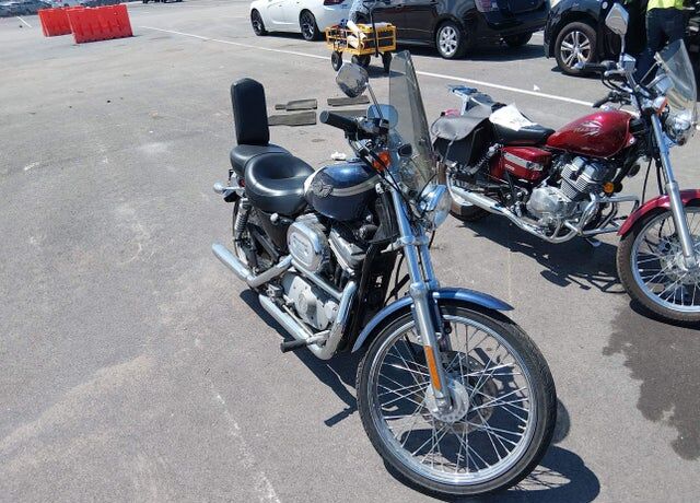 2003 HARLEY DAVIDSON Sportster 883 Custom