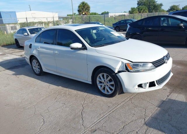 2014 VOLKSWAGEN Jetta