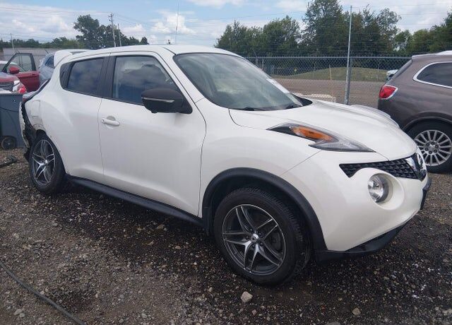 2015 NISSAN Juke