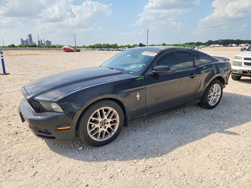 2013 FORD Mustang