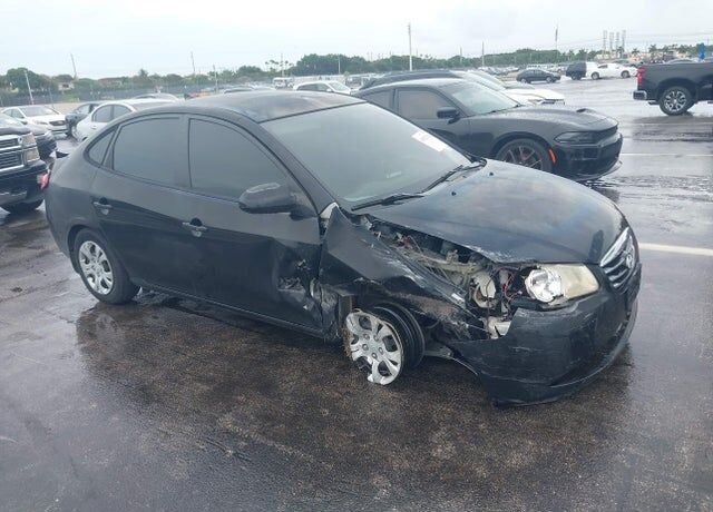 2010 HYUNDAI Elantra