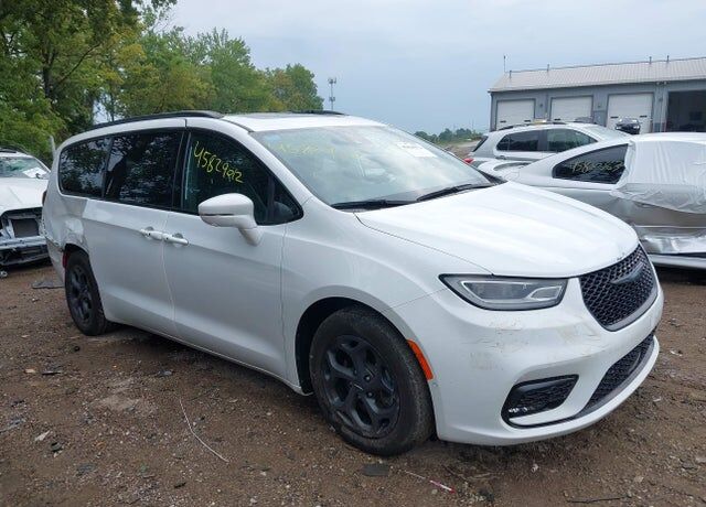 2021 CHRYSLER Pacifica