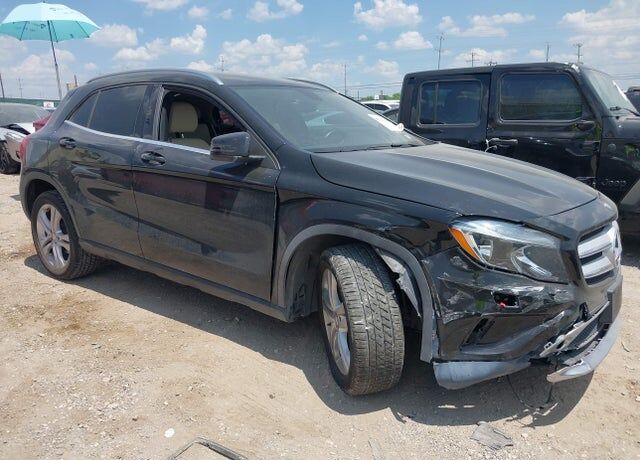 2015 MERCEDES-BENZ GLA-Class