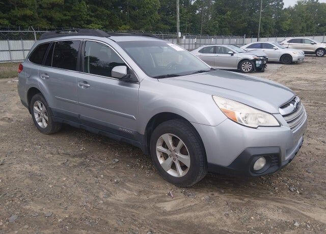 2013 SUBARU Outback