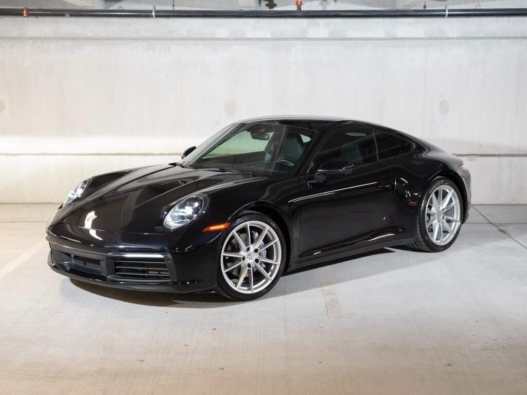 2022 PORSCHE 911
