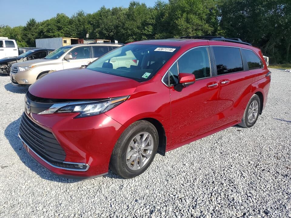 2022 TOYOTA Sienna