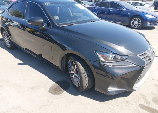2020 LEXUS IS