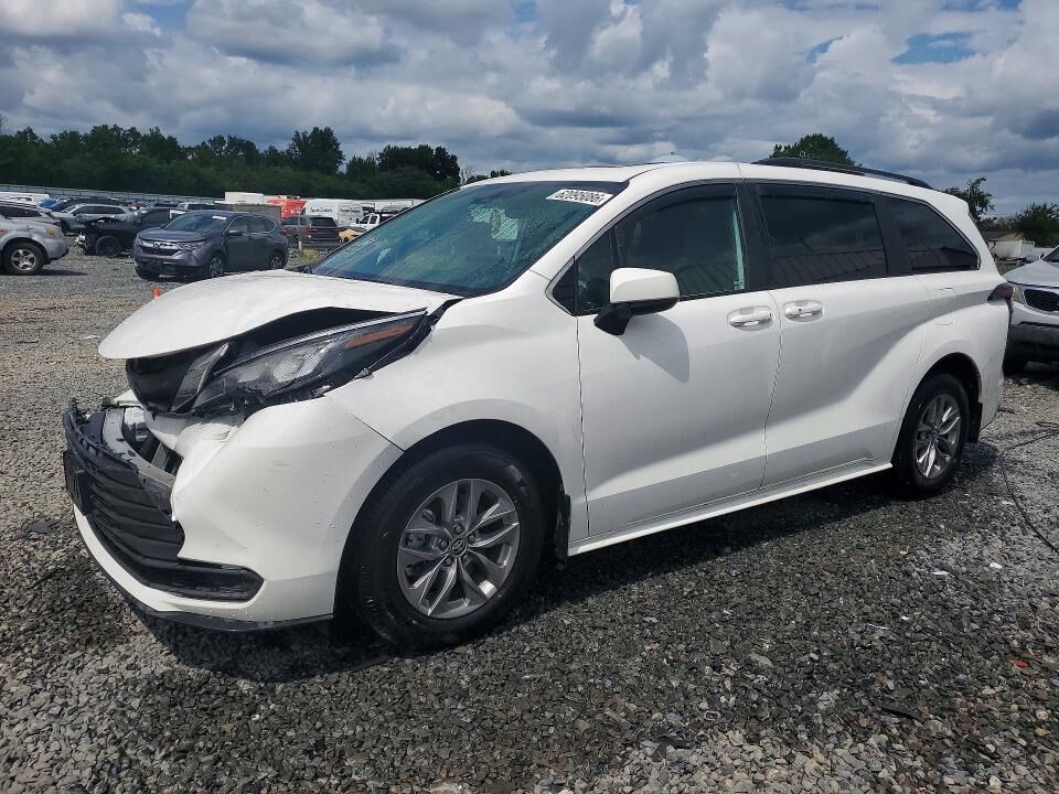 2025 TOYOTA Sienna