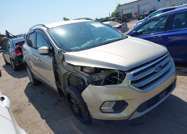 2017 FORD Escape