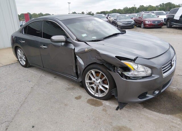 2014 NISSAN Maxima