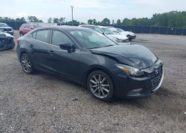 2018 MAZDA Mazda3
