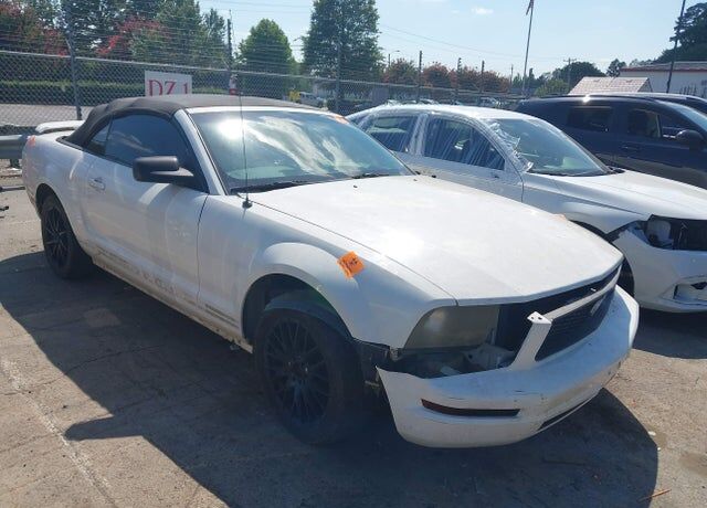 2005 FORD Mustang