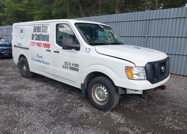 2014 NISSAN NV
