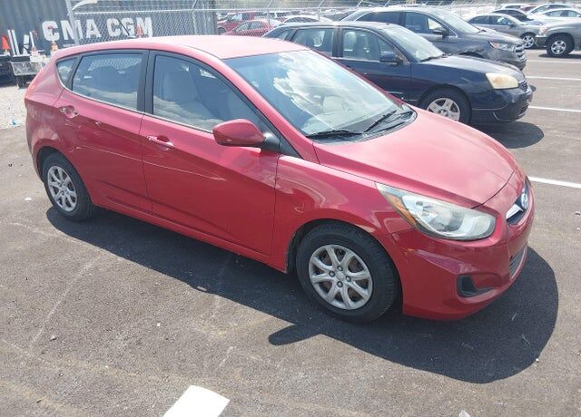 2012 HYUNDAI Accent