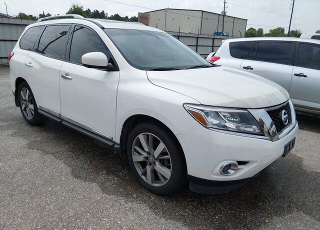 2014 NISSAN Pathfinder