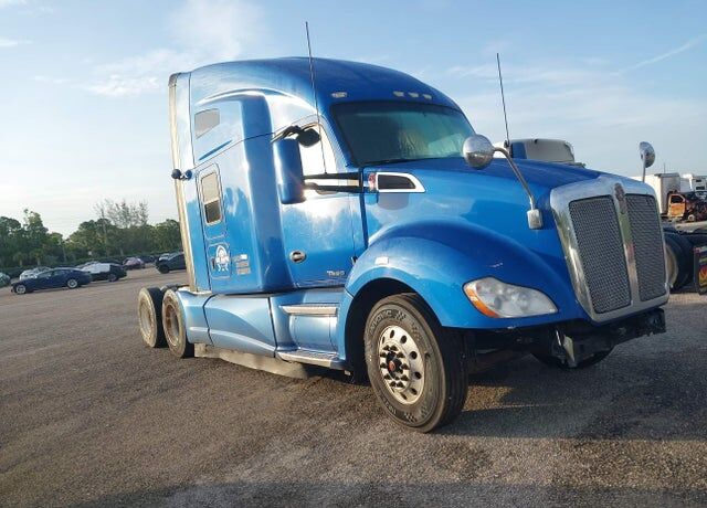 2015 KENWORTH T680
