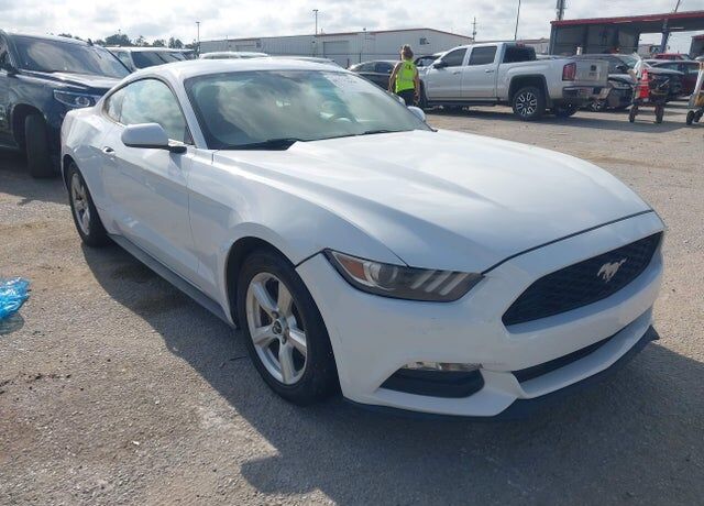 2017 FORD Mustang