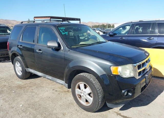 2011 FORD Escape