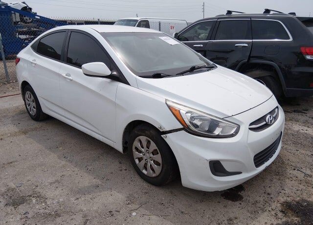 2015 HYUNDAI Accent