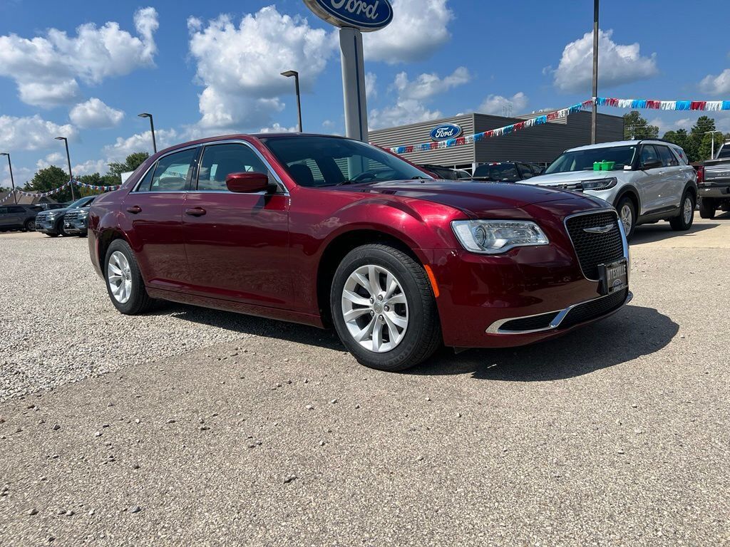 2021 CHRYSLER 300