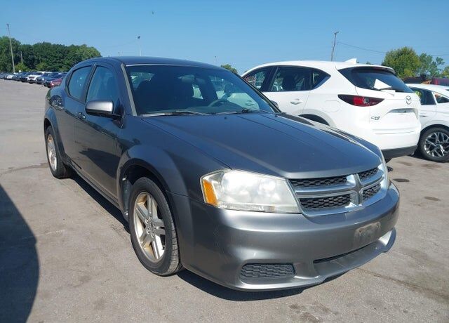 2012 DODGE Avenger