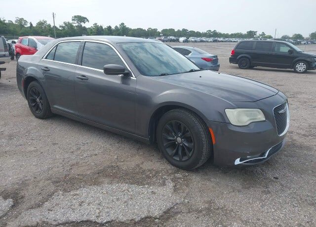 2015 CHRYSLER 300