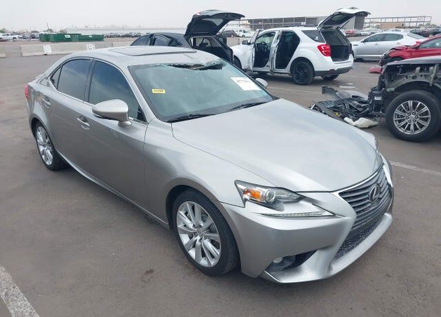 2016 LEXUS IS