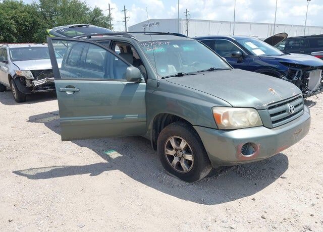 2004 TOYOTA Highlander