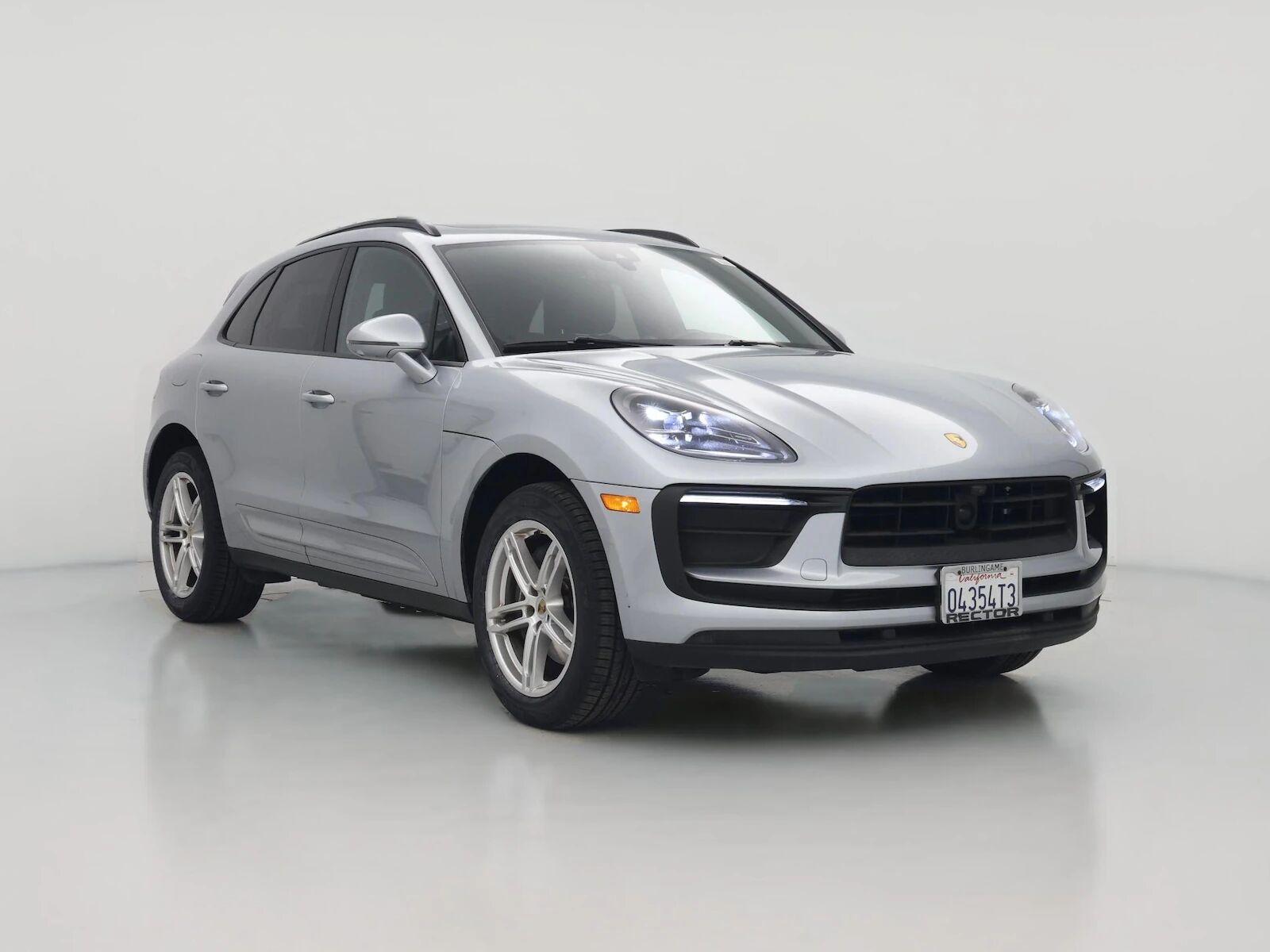 2023 PORSCHE Macan
