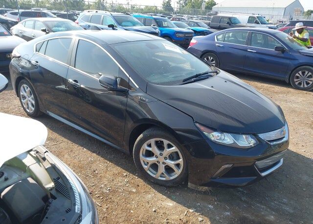 2018 CHEVROLET Volt