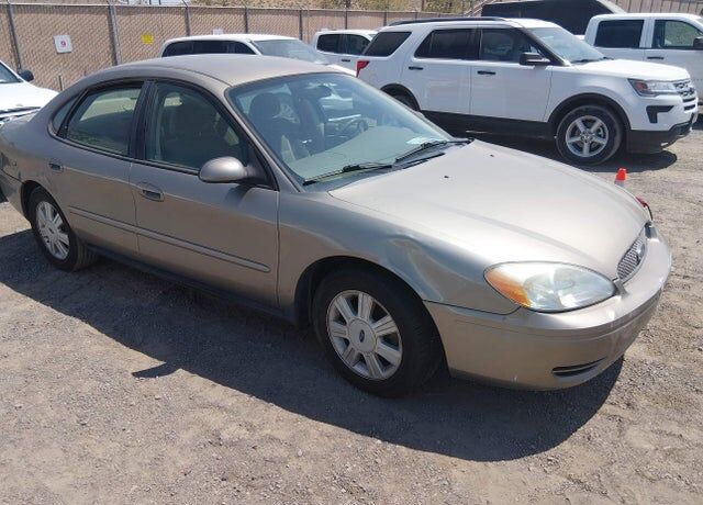 2005 FORD Taurus