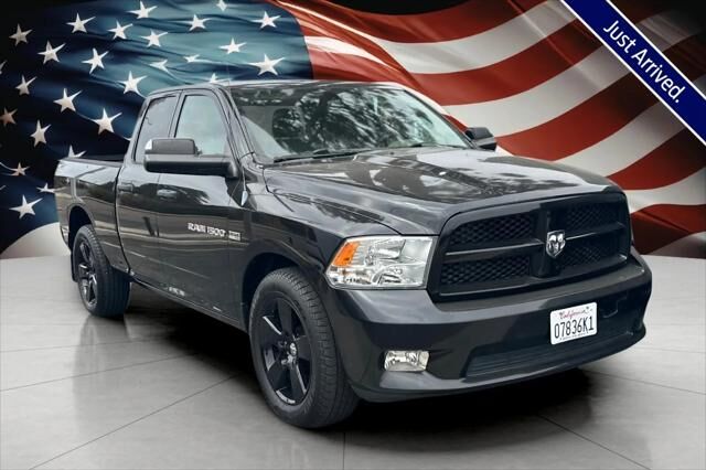 2012 DODGE Ram