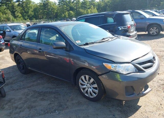 2013 TOYOTA Corolla