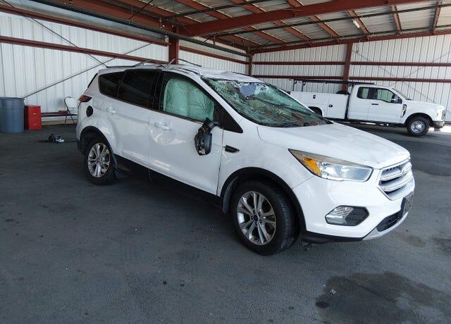 2017 FORD Escape