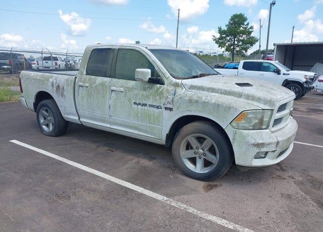 2012 DODGE Ram