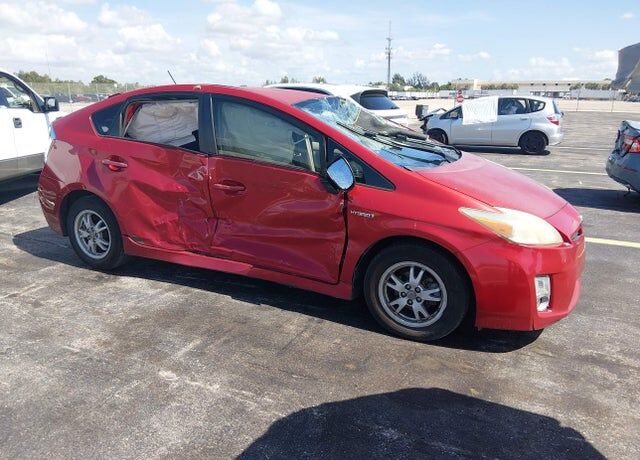 2011 TOYOTA PRIUS