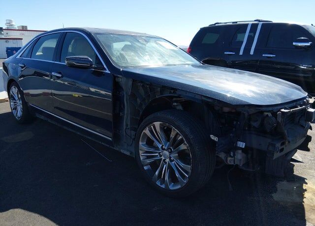 2017 CADILLAC CT6