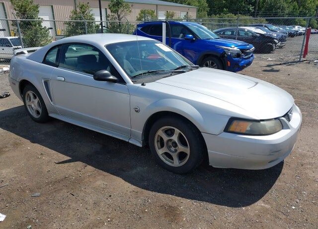 2004 FORD Mustang