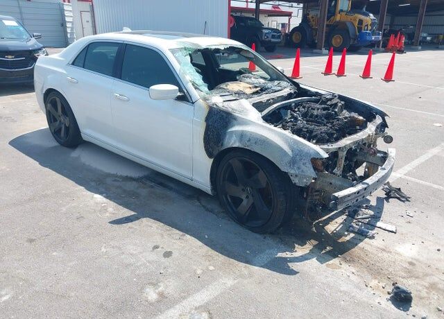 2016 CHRYSLER 300