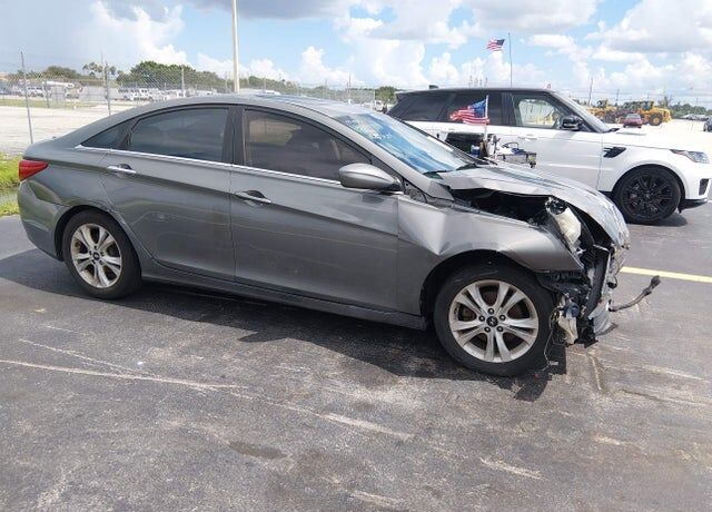 2011 HYUNDAI Sonata