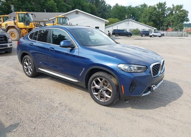 2025 BMW X4