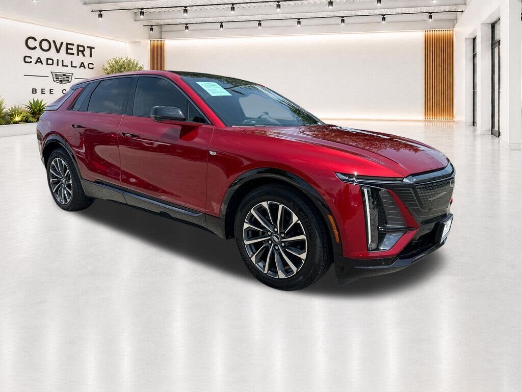 2024 CADILLAC Lyriq