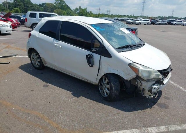 2015 TOYOTA Yaris