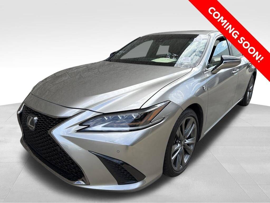 2019 LEXUS ES