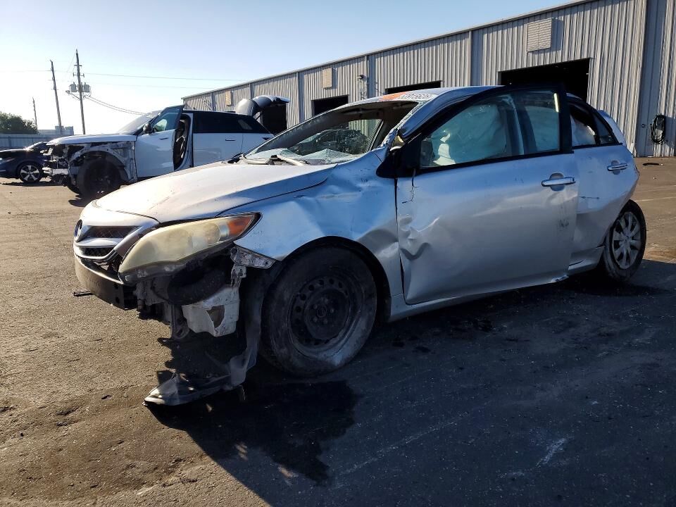 2011 TOYOTA Corolla