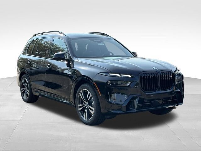 2027 BMW X7