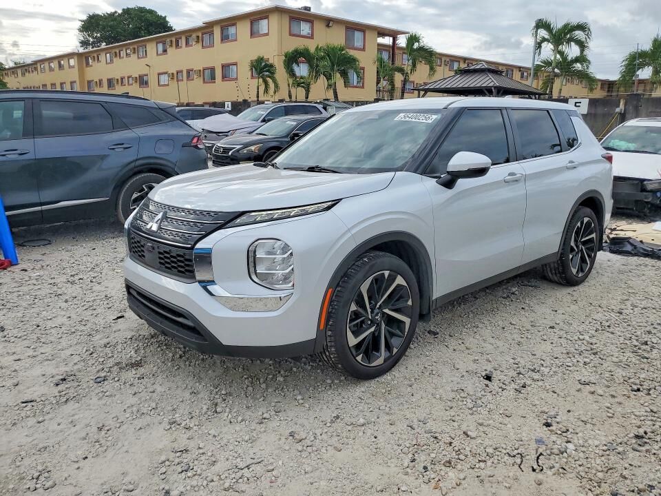 2022 MITSUBISHI Outlander