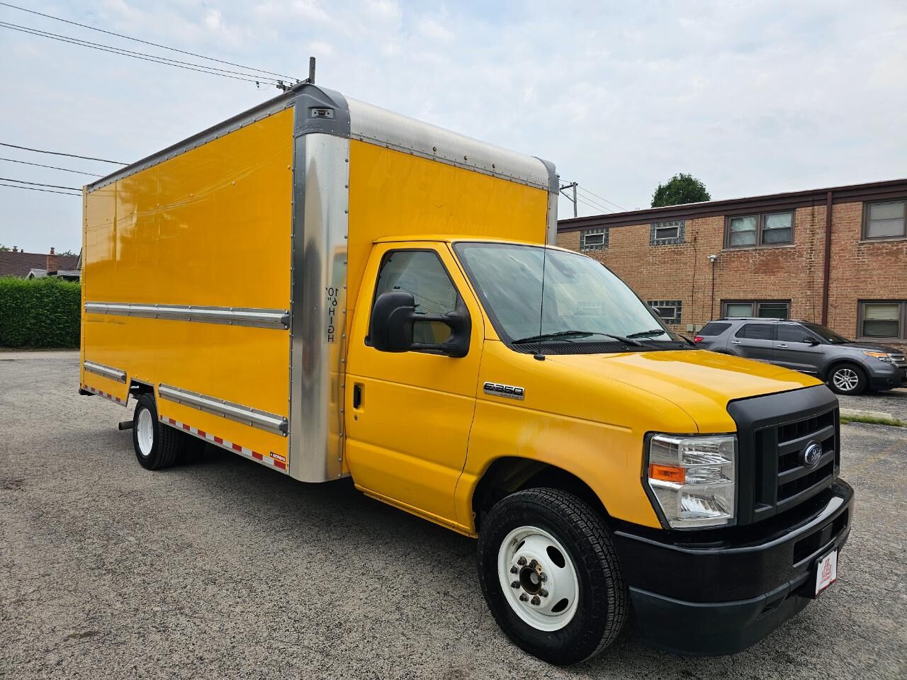 2022 FORD E-350